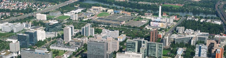 Aerial view of industrial Frankfurt am Main, Germany; Foto: Colourbox.de / M-production