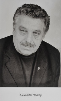 Herzog Alexander, 2000