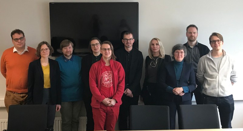 v.li. Dr. Ralf Jeremias, Sophie Schmäing, Dmitry Mukhin, Susanne Maslanka, Aleksandr Fokin, Prof. Dr. Andreas Langenohl, Dr. Valeria Korablyova, Dr. Renée Wagener, Dr. Greg Yudin, Julius Heise. Auf dem Foto fehlt außerdem Dr. Yanina Welp.