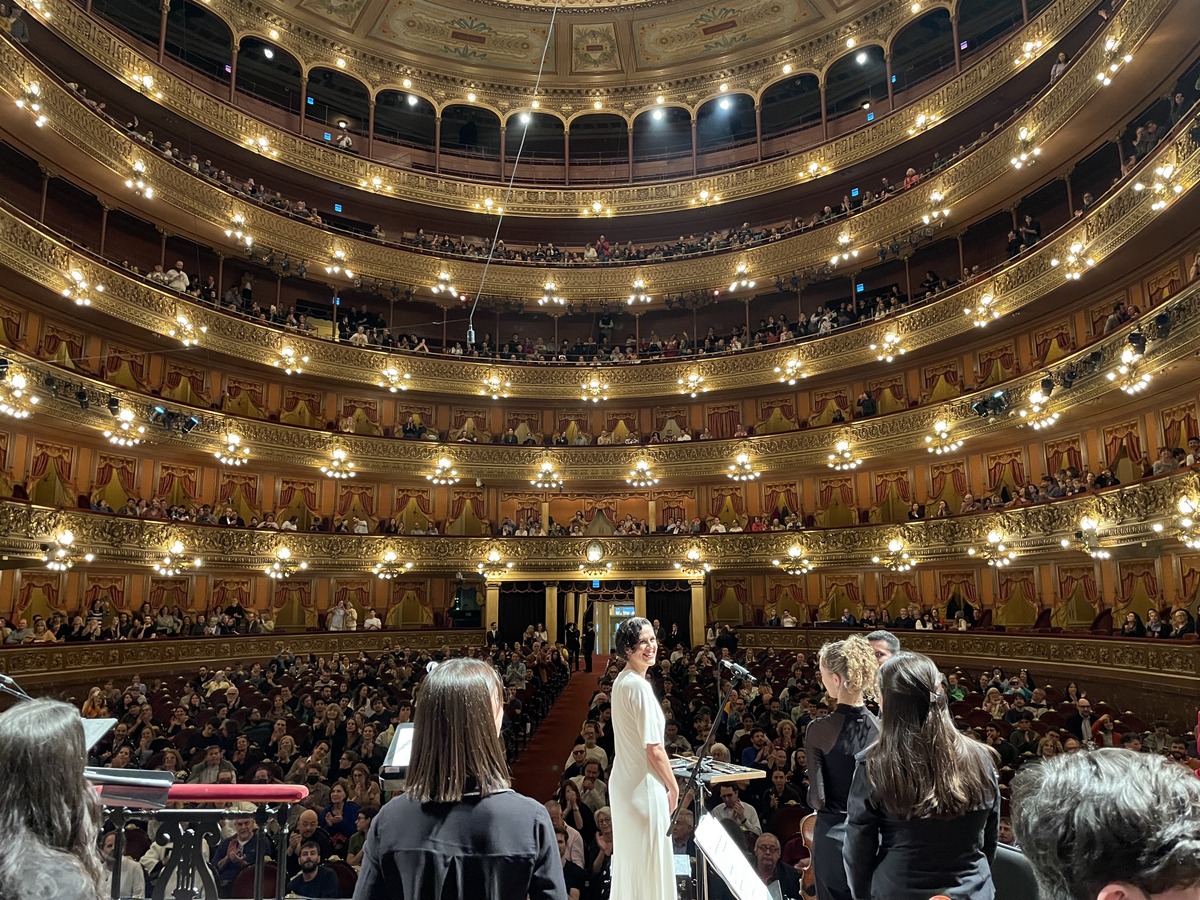 "Surrogate Cities" im Teatro Colon in Buenos Aires