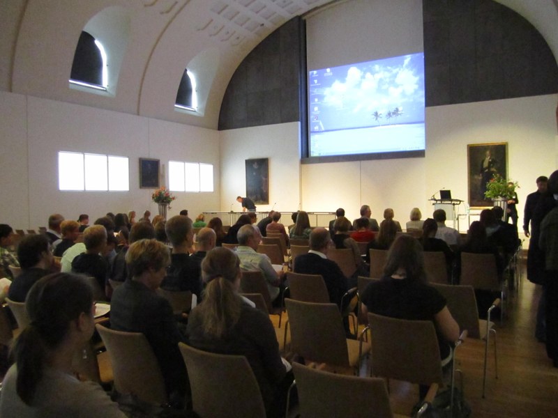 Hauptgebaeude-Aula-Studis-MaC2011_02.JPG