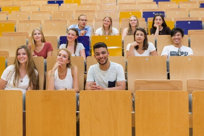 Hörsaalluft schnuppern: Beim Schnupperstudium Rechtswissenschaft der Justus-Liebig-Universität Gießen ist das ab jetzt möglich. - Foto: JLU / Katrina Friese (Symbolbild)