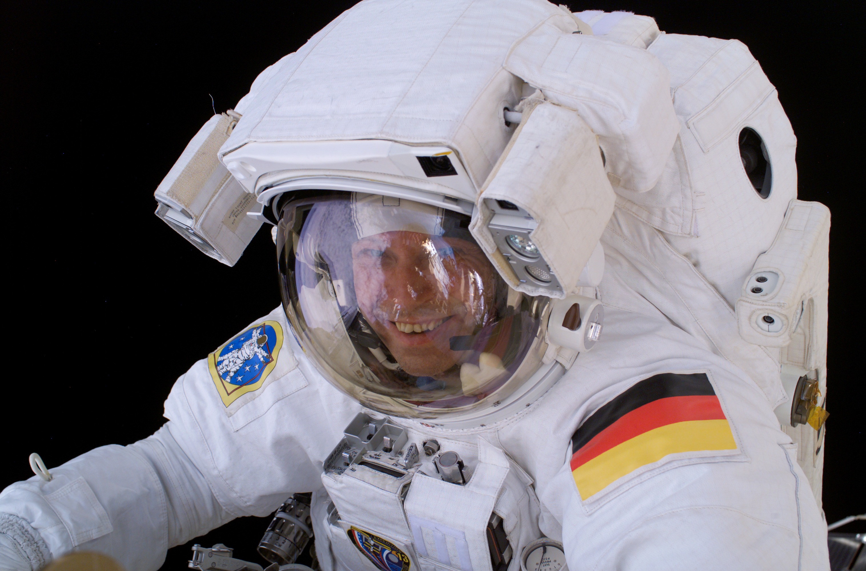 Ehemaliger ESA-Astronaut Dr. Thomas Reiter hält Vortrag an ...